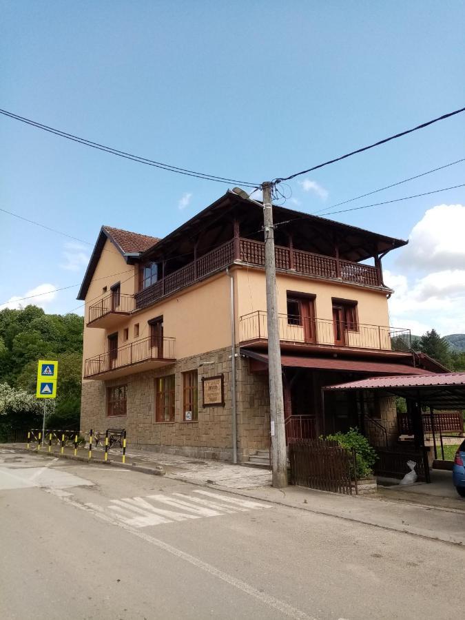 Guesthouse Smiljanic Slavkovica Exterior foto